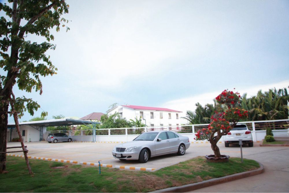 Taweesuk Residence Samut Sakhon Exteriör bild